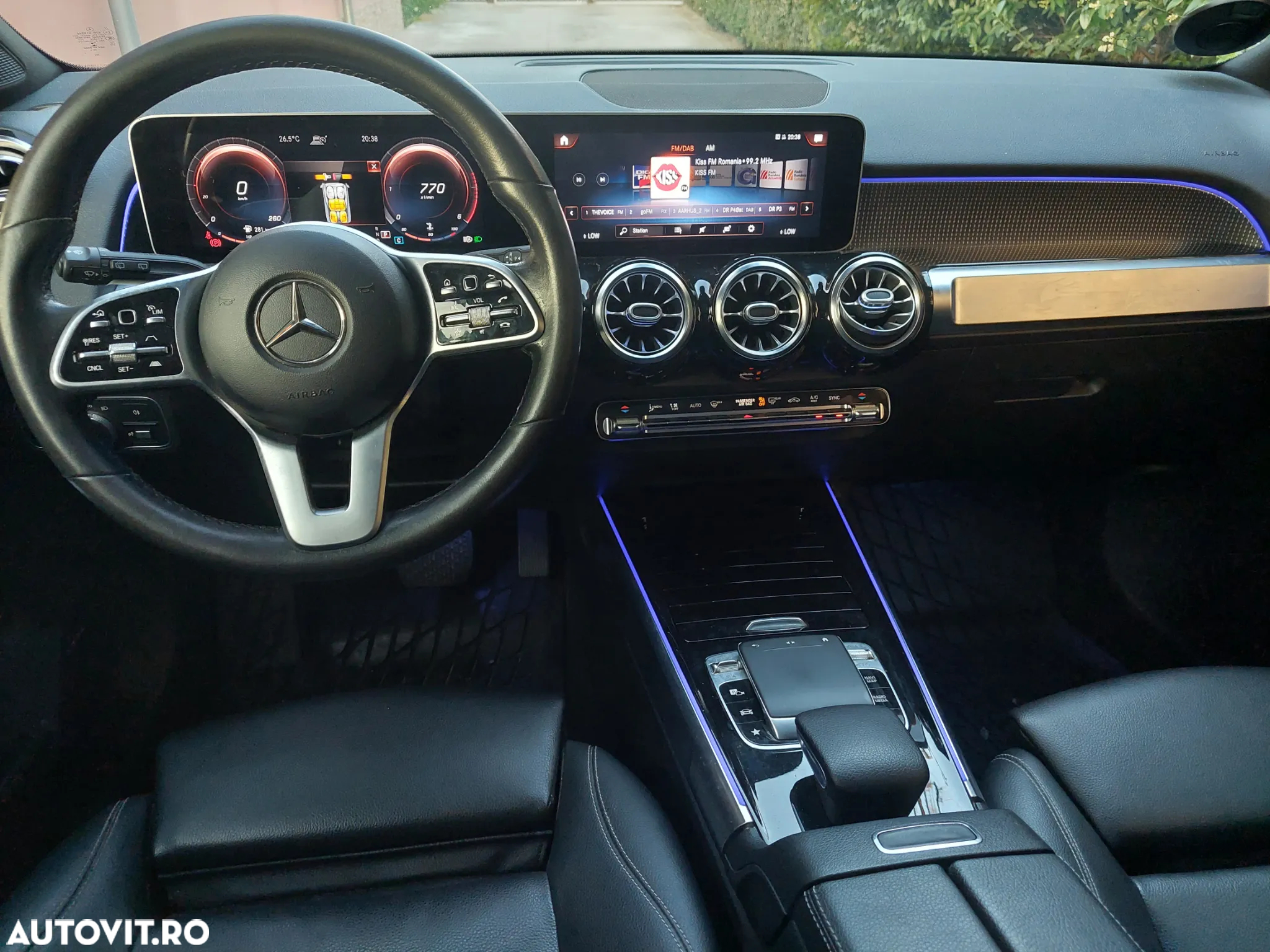 Mercedes-Benz GLB 200 d 4Matic 8G-DCT - 11