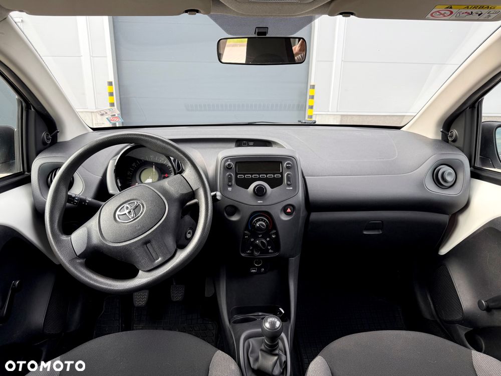 Toyota Aygo - 10