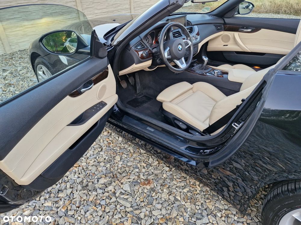 BMW Z4 sDrive23i - 39