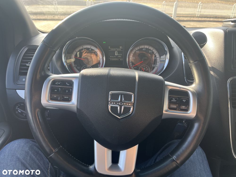 Dodge Grand Caravan 3.6 R/T - 8