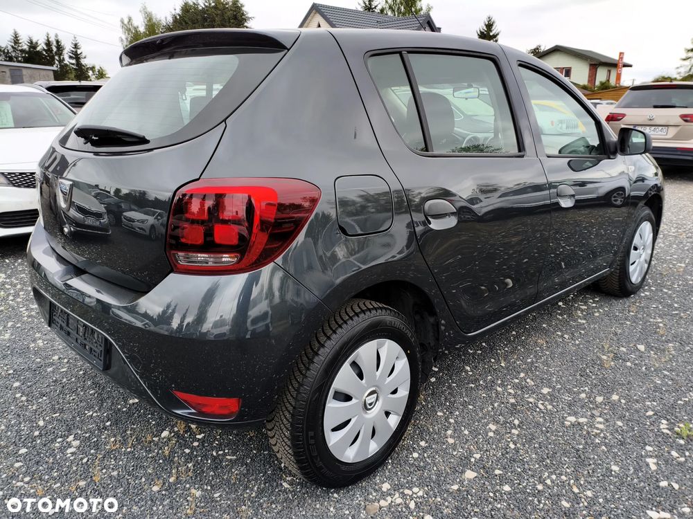 Dacia Sandero - 8