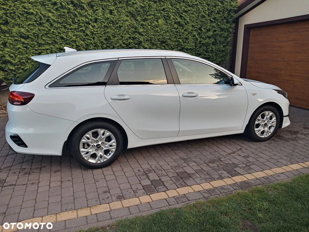 Kia Ceed 1.5 T-GDI M - 9
