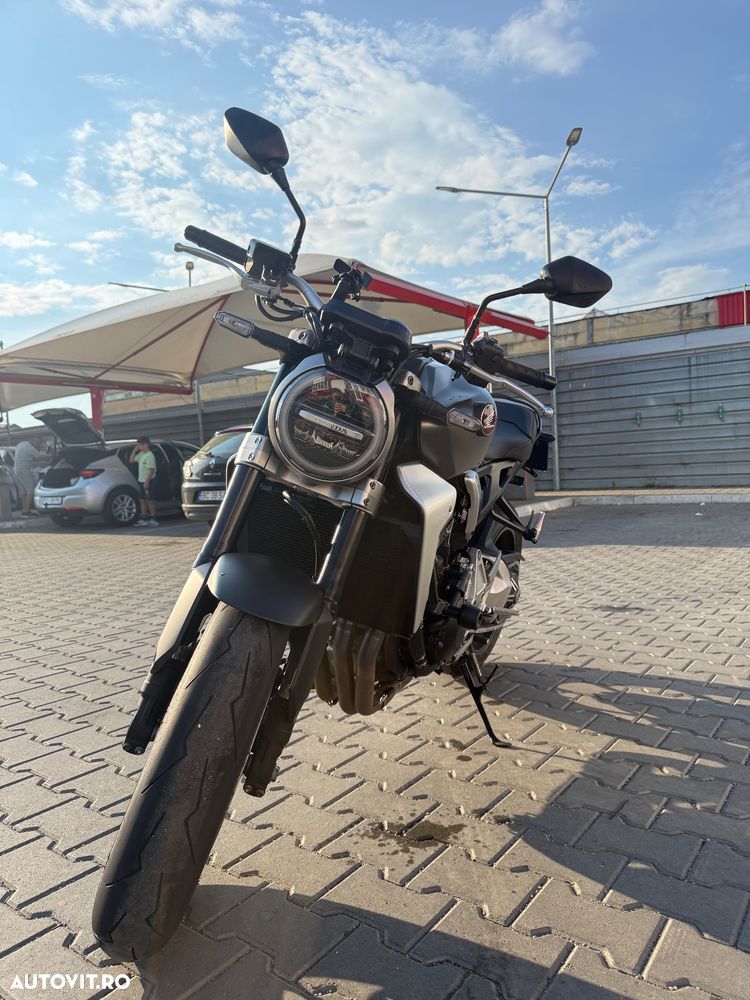 Honda CB 1000R - 4