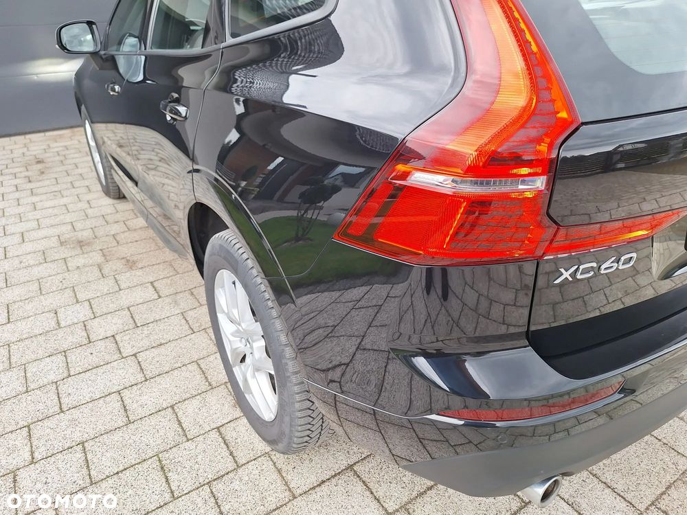 Volvo XC 60 D4 AWD Geartronic Momentum - 26