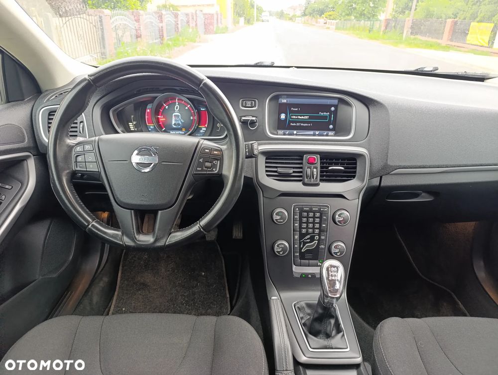 Volvo V40 D3 You - 7