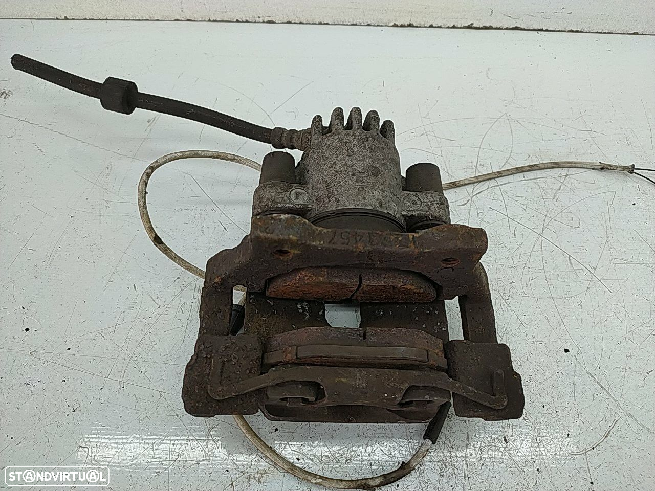 Pinça Tras Direita Bmw 5 Touring (E39) - 2