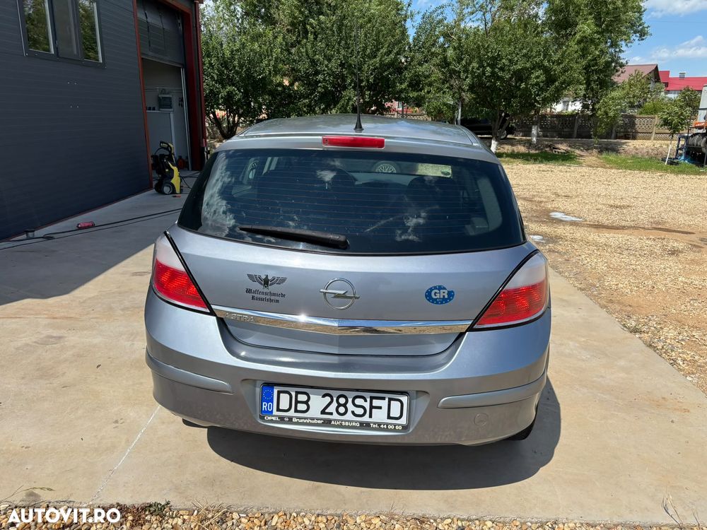 Opel Astra 1.6i Sport - 5
