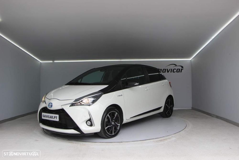 Toyota Yaris 1.5 HSD Square Collec.White - 17