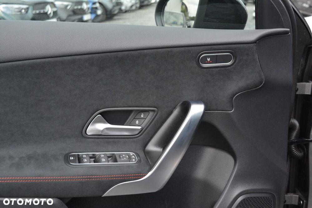 Mercedes-Benz Klasa A 200 AMG Line 7G-DCT - 14