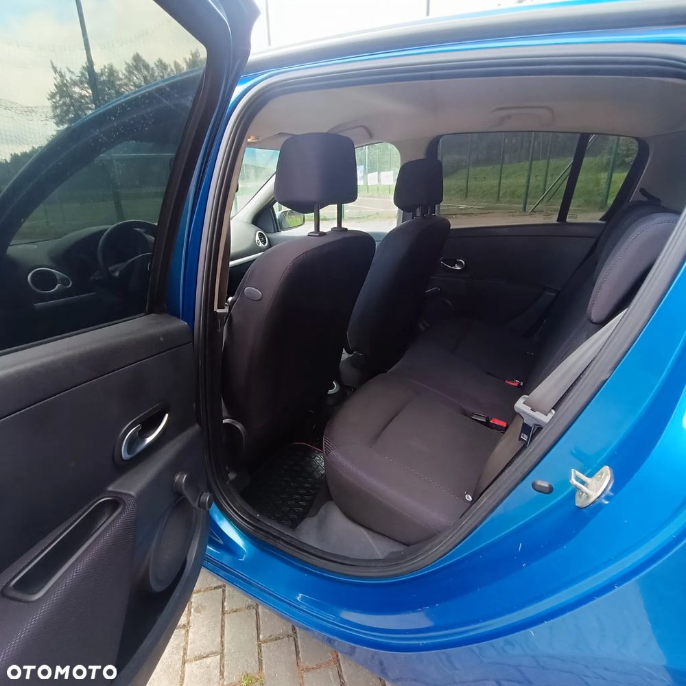 Renault Clio 1.6 16V Exception - 6