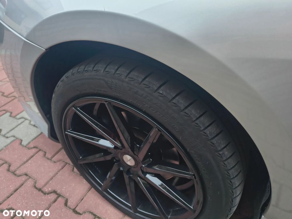 Renault Laguna 2.0 dCi FAP GT - 32