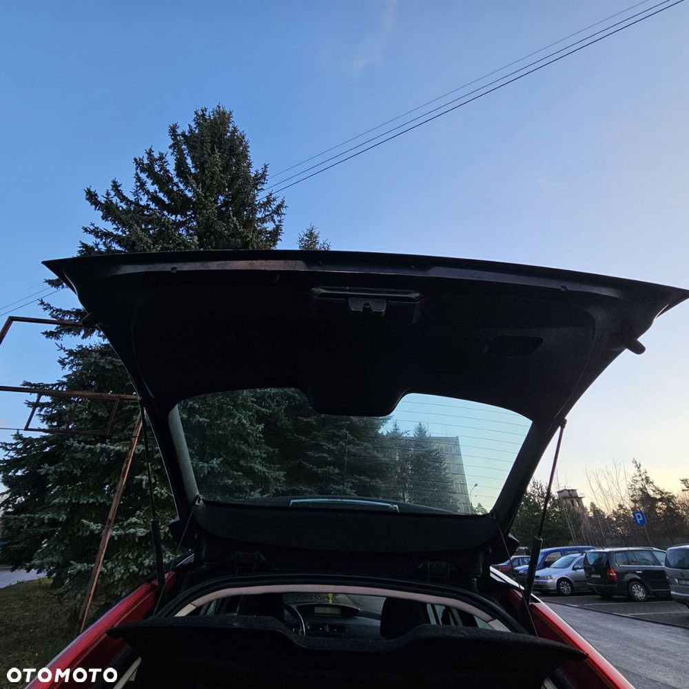 Klapa bagażnika / Citroen C4 (lak. KTV) - 2