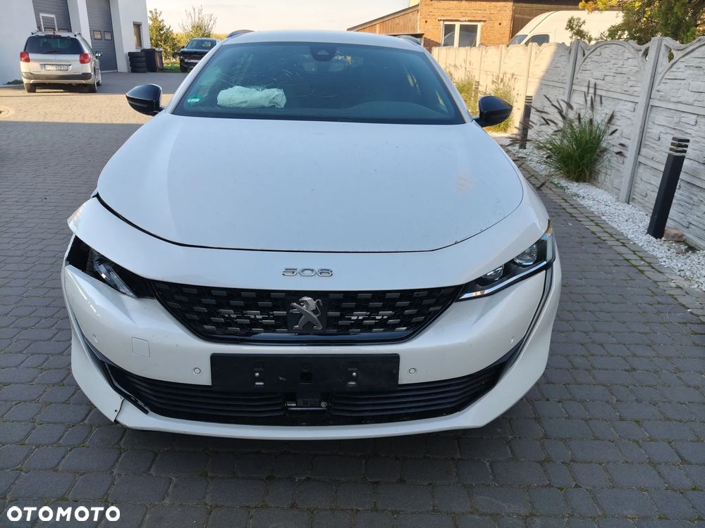 Peugeot 508 SW Plug-In Hybrid 225 e-EAT8 GT - 2