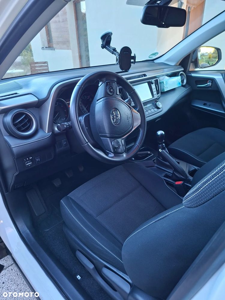 Toyota RAV4 - 5