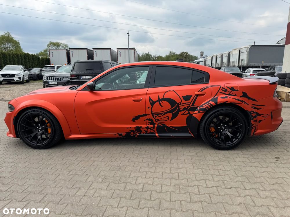 Dodge Charger 6.4 Scat Pack Widebody - 4