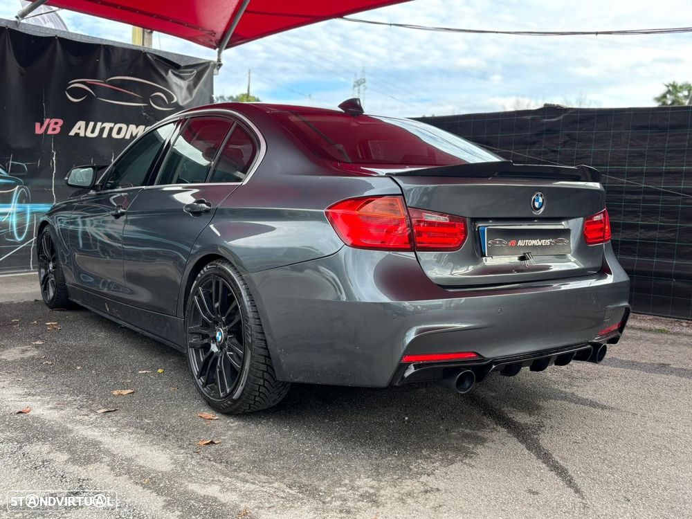 BMW 320 d Touring EfficientDynamics Auto - 22