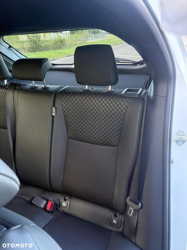 Toyota Yaris Hybrid 1.5 Premiere Edition - 19