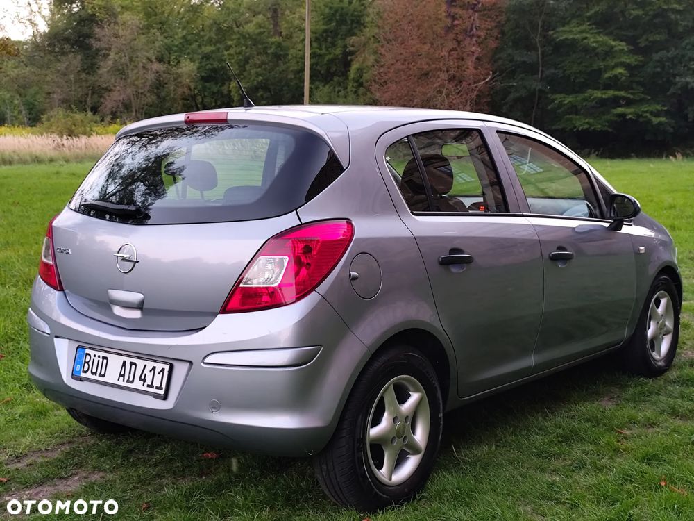 Opel Corsa 1.2 16V Easytronic Cosmo - 6