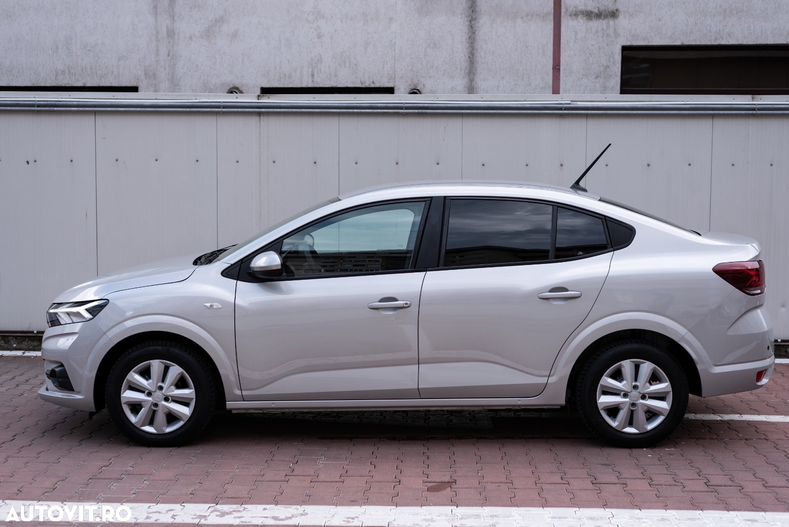 Dacia Logan ECO-G 100 MT6 Comfort - 11