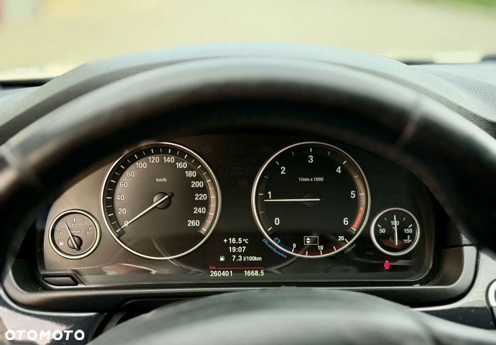 BMW Seria 5 - 30