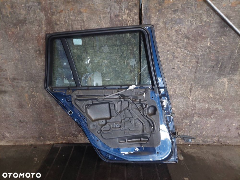 DRZWI KOMPLETNE LEWY TYŁ BMW E46 LIFT A07/5 KOMBI - 9