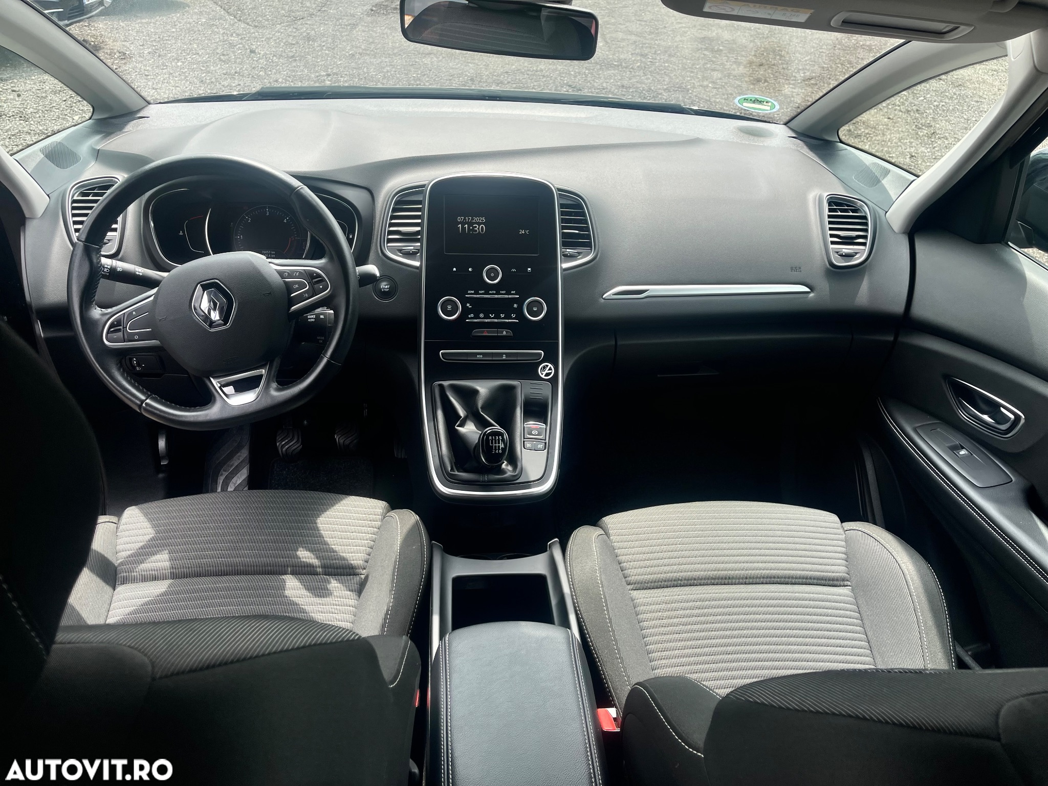 Renault Scenic ENERGY dCi 110 EXPERIENCE - 12