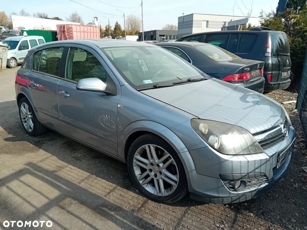 *OPEL ASTRA H 2,0 T* Samochód na części - 1