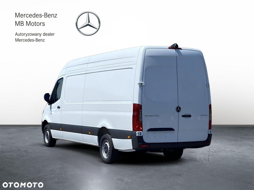 Mercedes-Benz Sprinter - 4