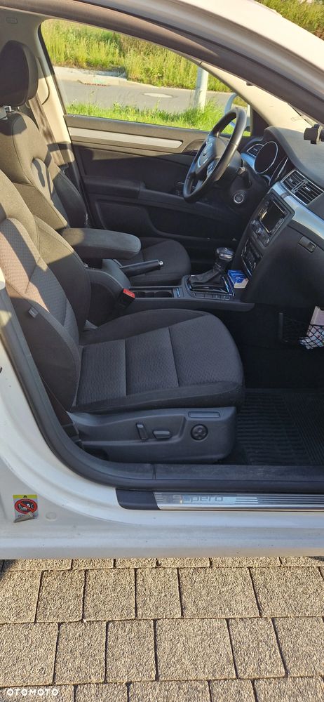 Skoda Superb 2.0 TDI Elegance DSG - 7