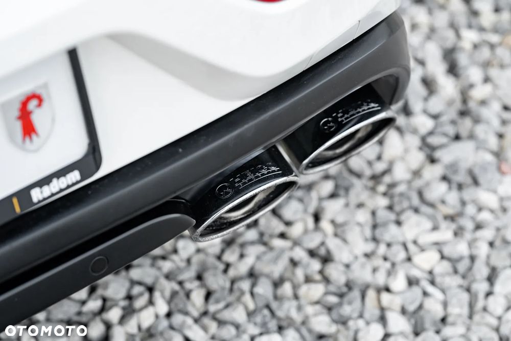 Volvo V40 - 18