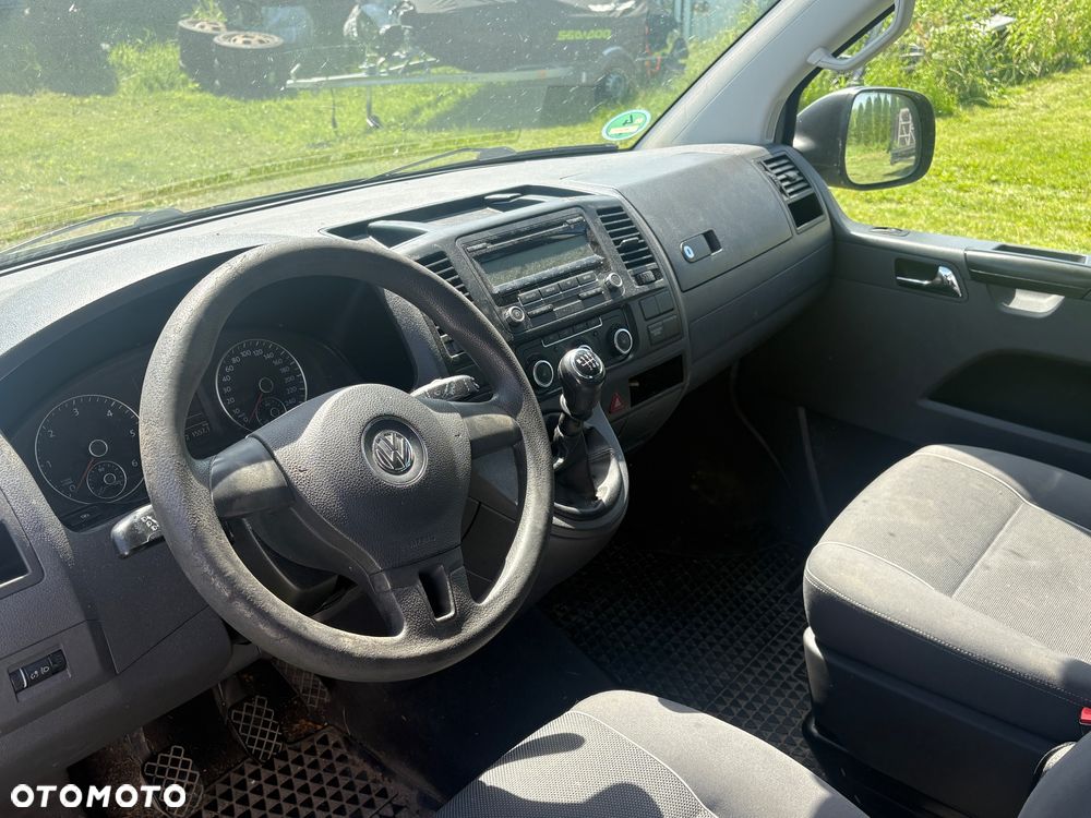 Volkswagen Multivan - 9