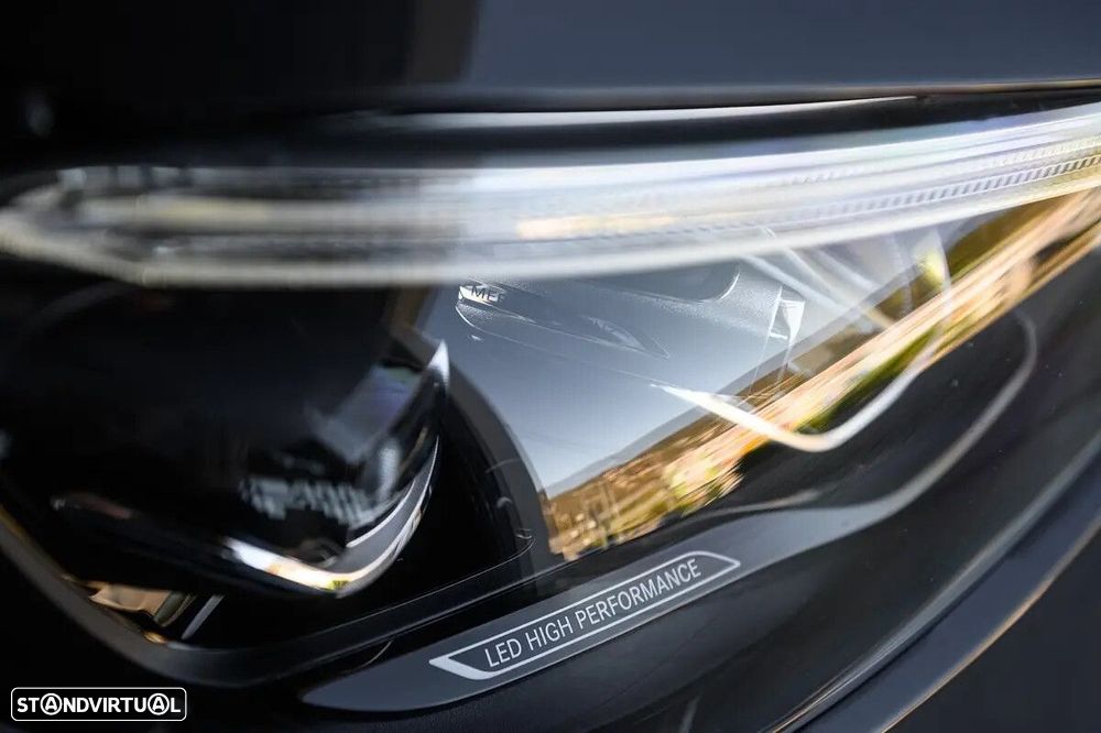 Mercedes-Benz C 300 e AMG Line - 14