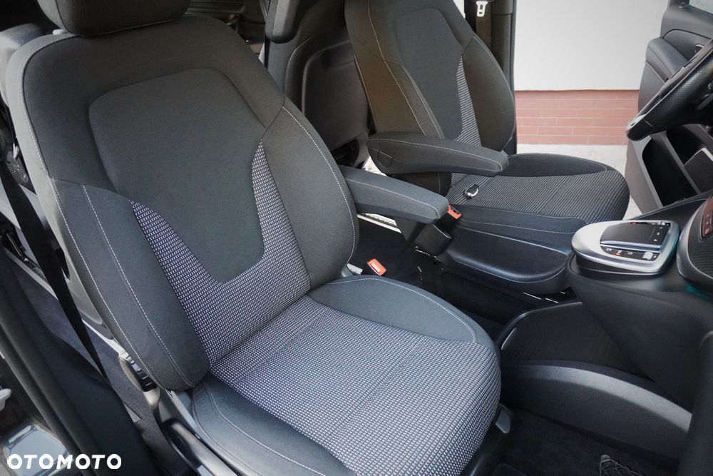 Mercedes-Benz Klasa V 250 d lang 4Matic 9G-TRONIC Avantgarde - 10