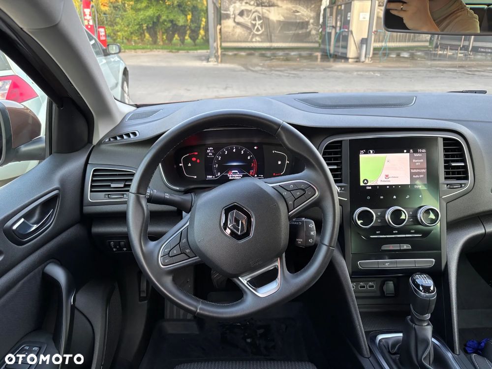 Renault Megane 1.3 TCe FAP Zen - 9