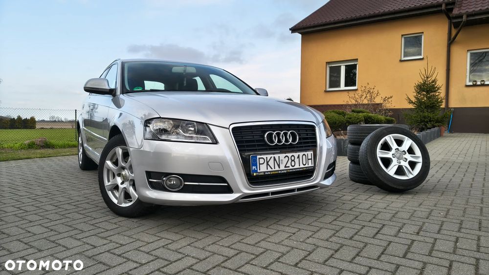 Audi A3 Sportback - 1