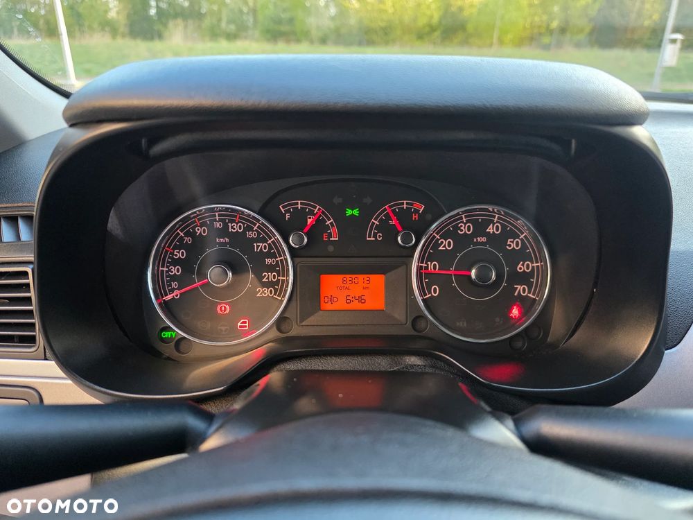 Fiat Punto Evo 1.4 8V Active - 25