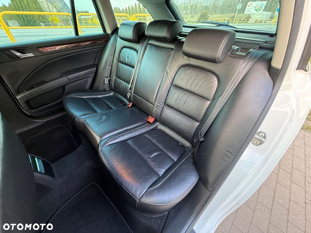 Skoda Superb 2.0 TSI DSG Exclusive - 25