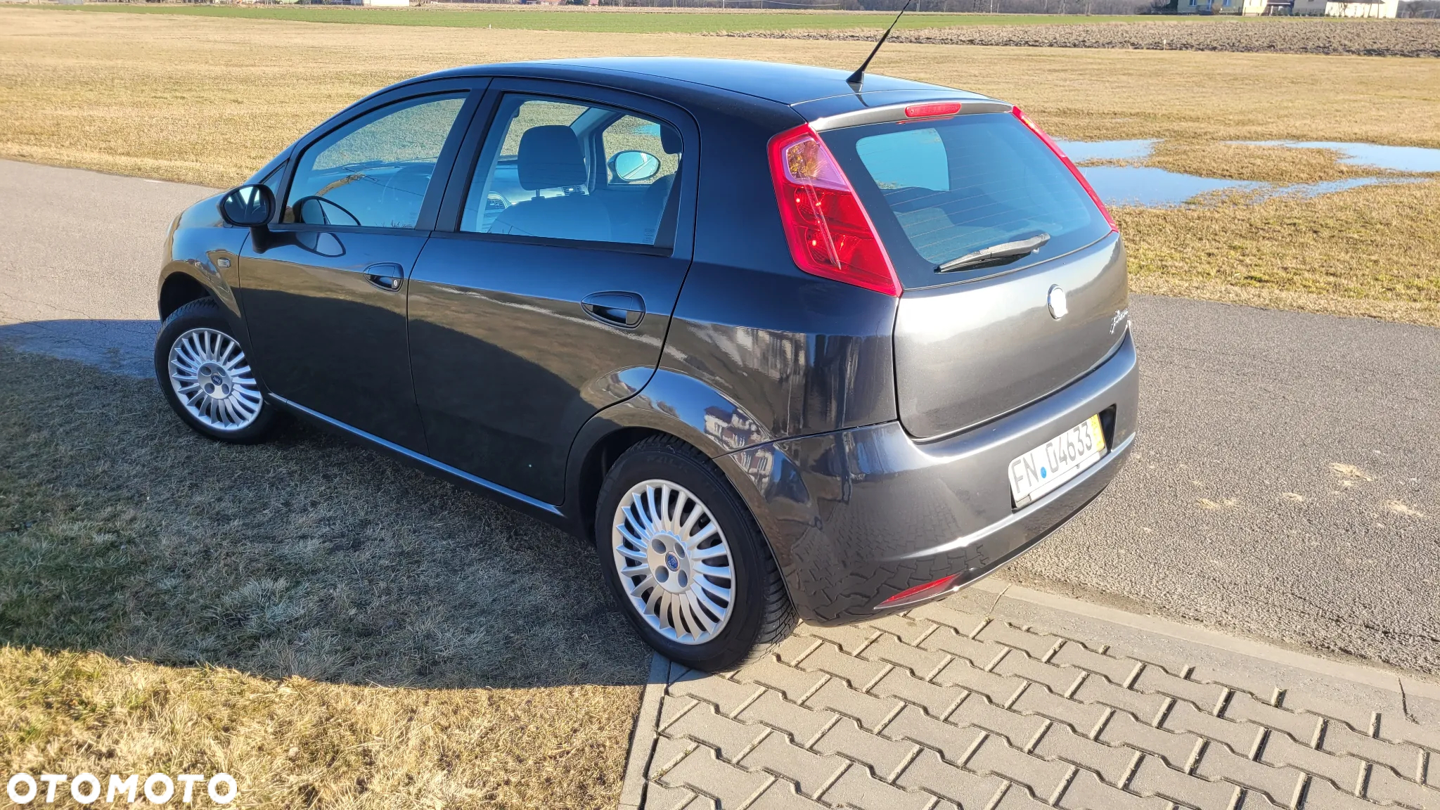 Fiat Grande Punto - 15