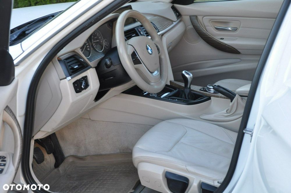 BMW Seria 3 - 24