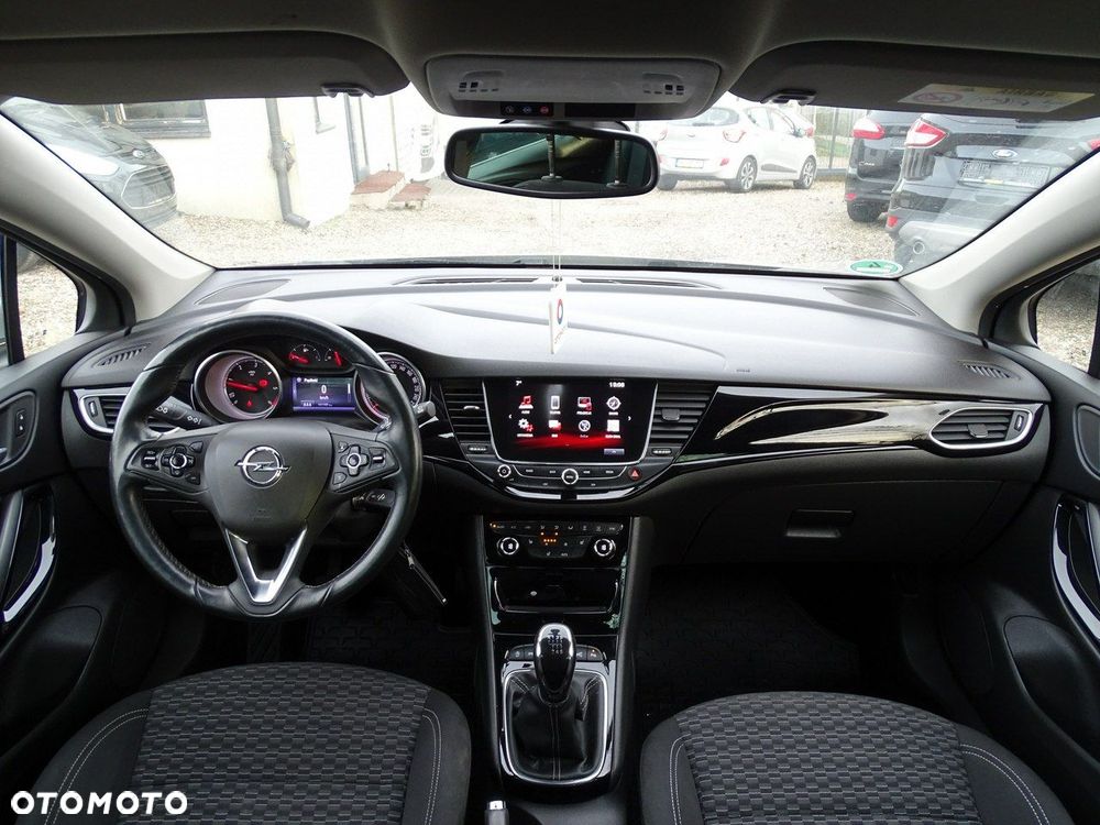Opel Astra - 16