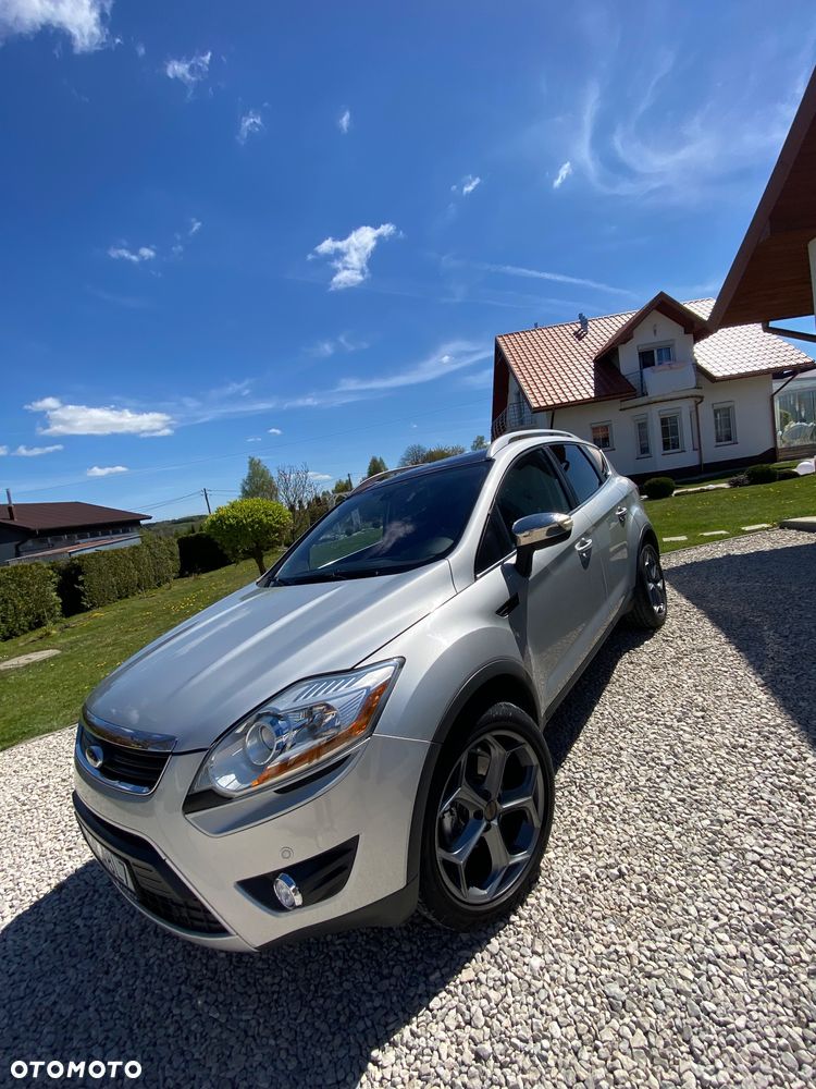Ford Kuga 2.0 TDCi 2x4 Titanium - 3