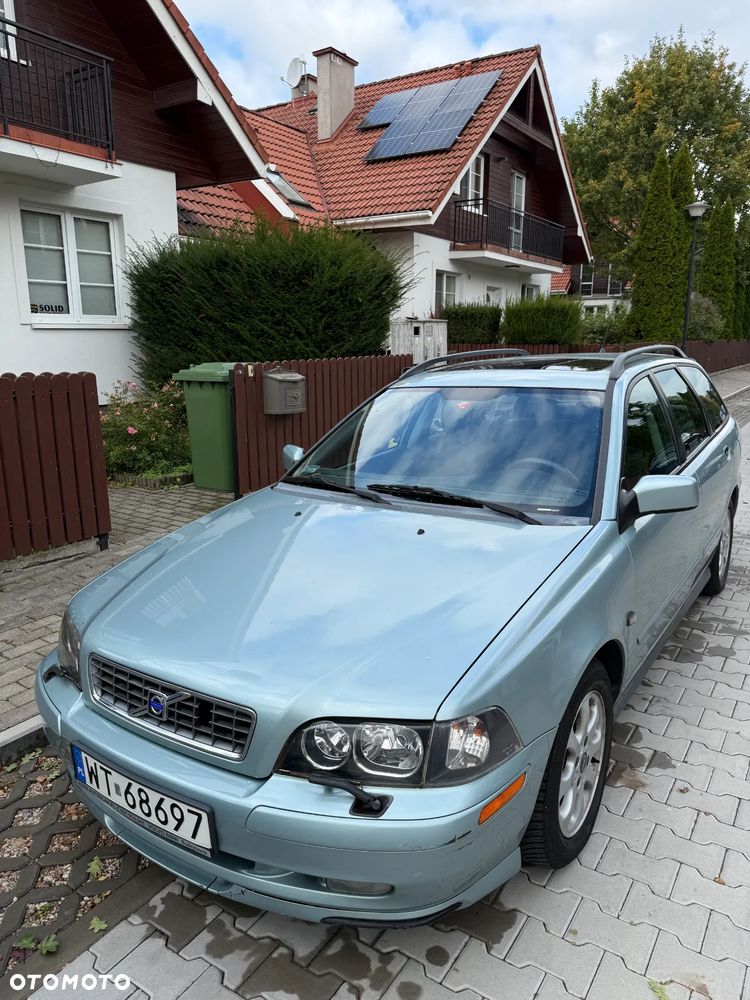 Volvo V40 2.0 T4 - 5