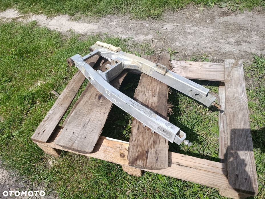 Wahacz Yamaha YZ 125 tył tylni tyl amortyzator prowadnica cross BG - 8