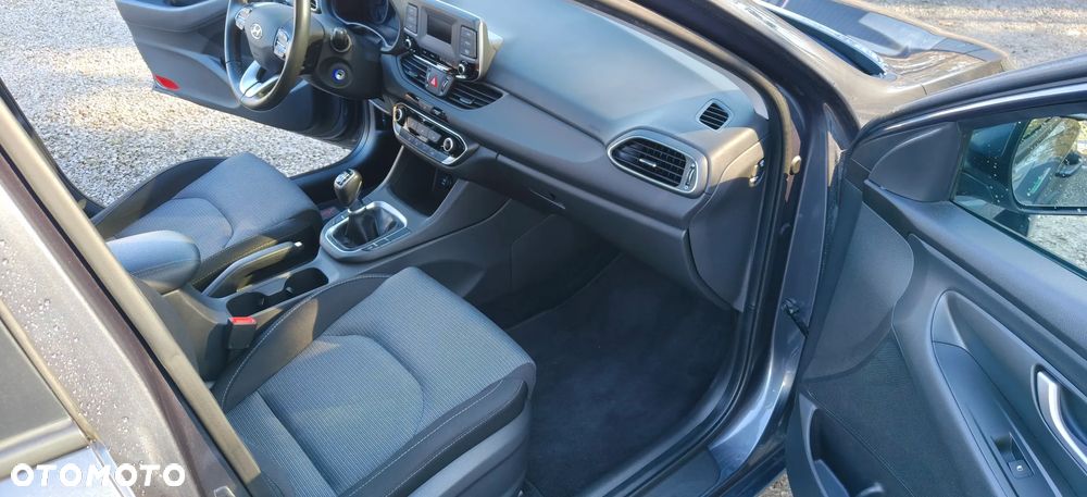 Hyundai i30 1.4 Trend - 13