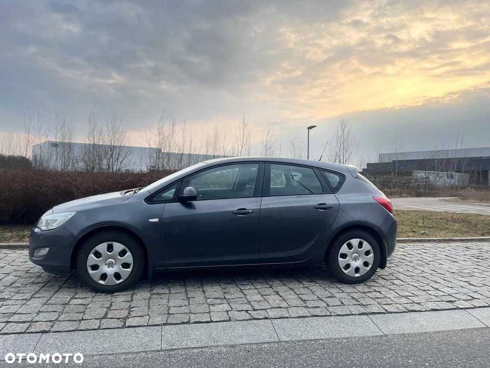 Opel Astra - 4