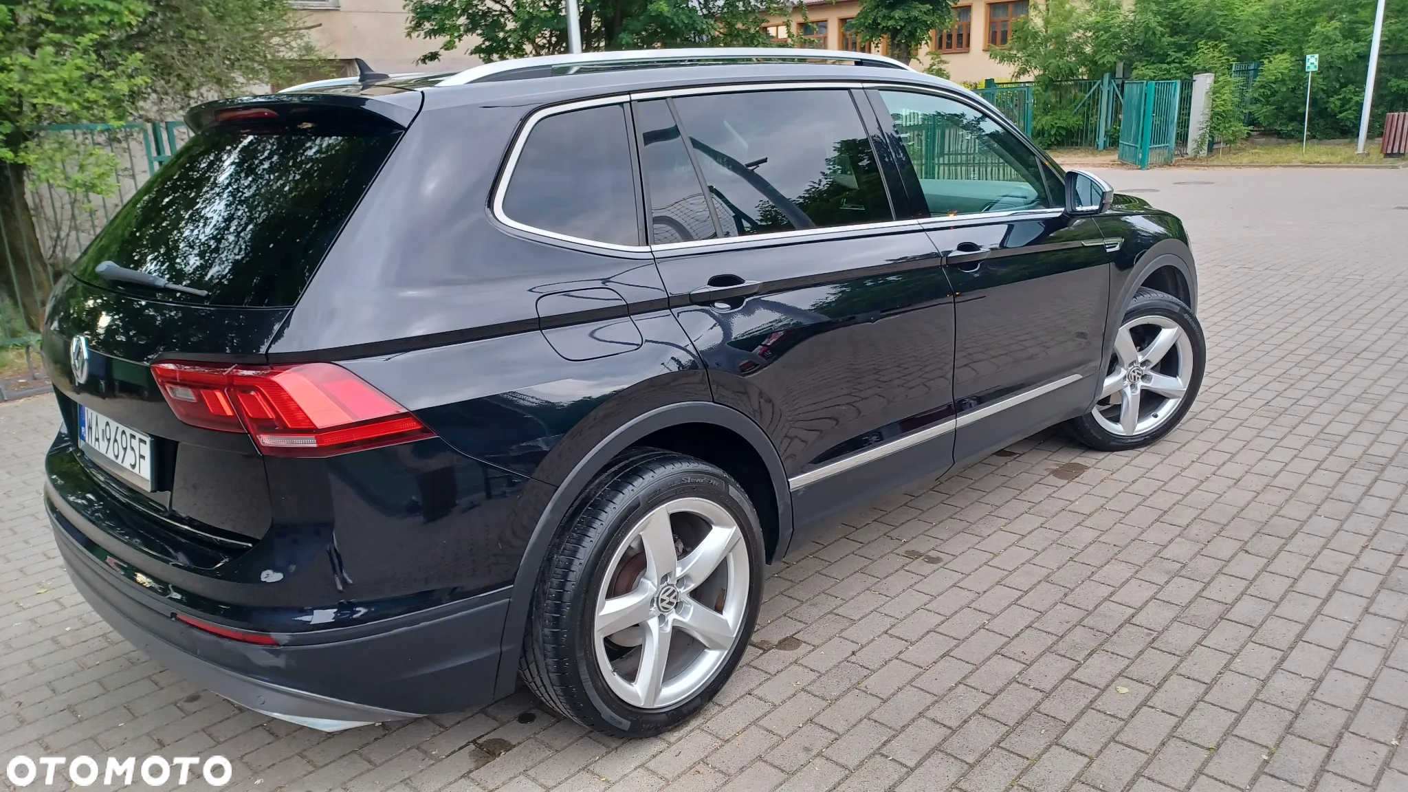 Volkswagen Tiguan Allspace 2.0 TDI SCR Comfortline DSG - 3