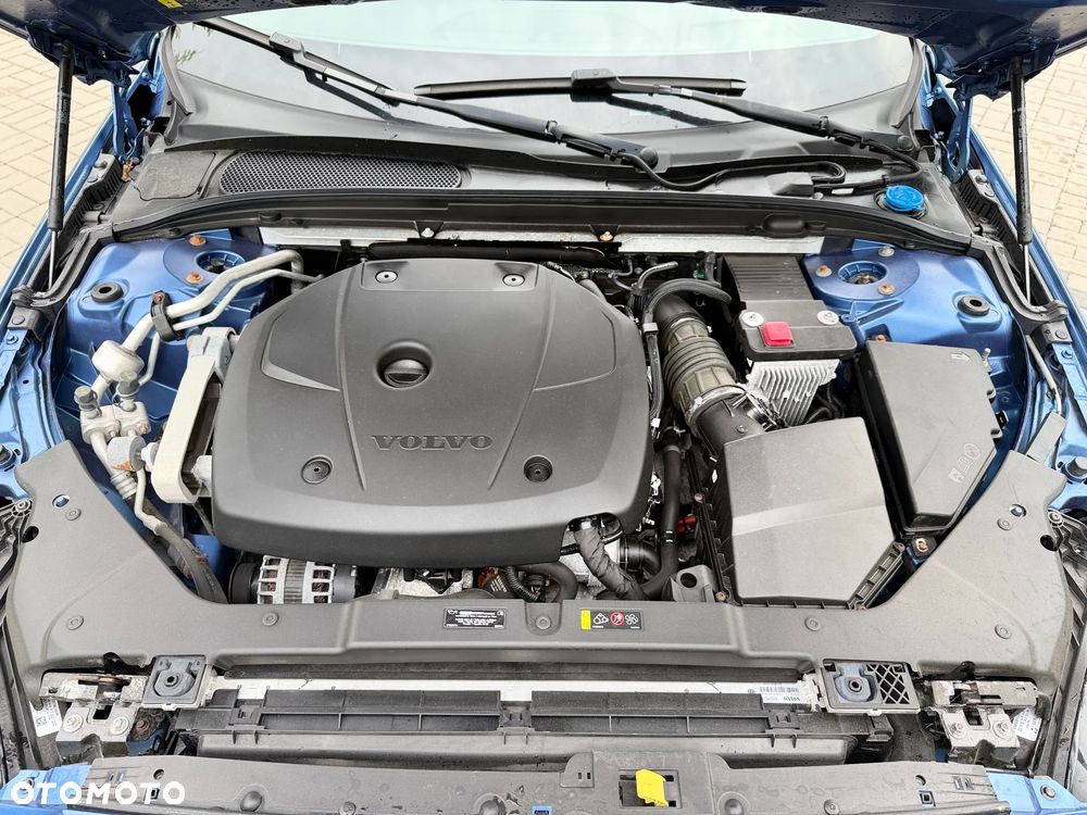 Volvo S60 T6 AWD Geartronic RDesign - 28