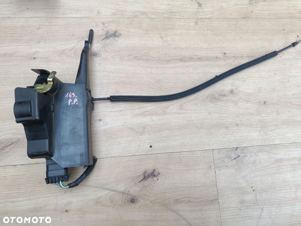 MERCEDES W163 ML ZAMEK DRZWI PRAWY PRZÓD PRZEDNI 5 PINÓW