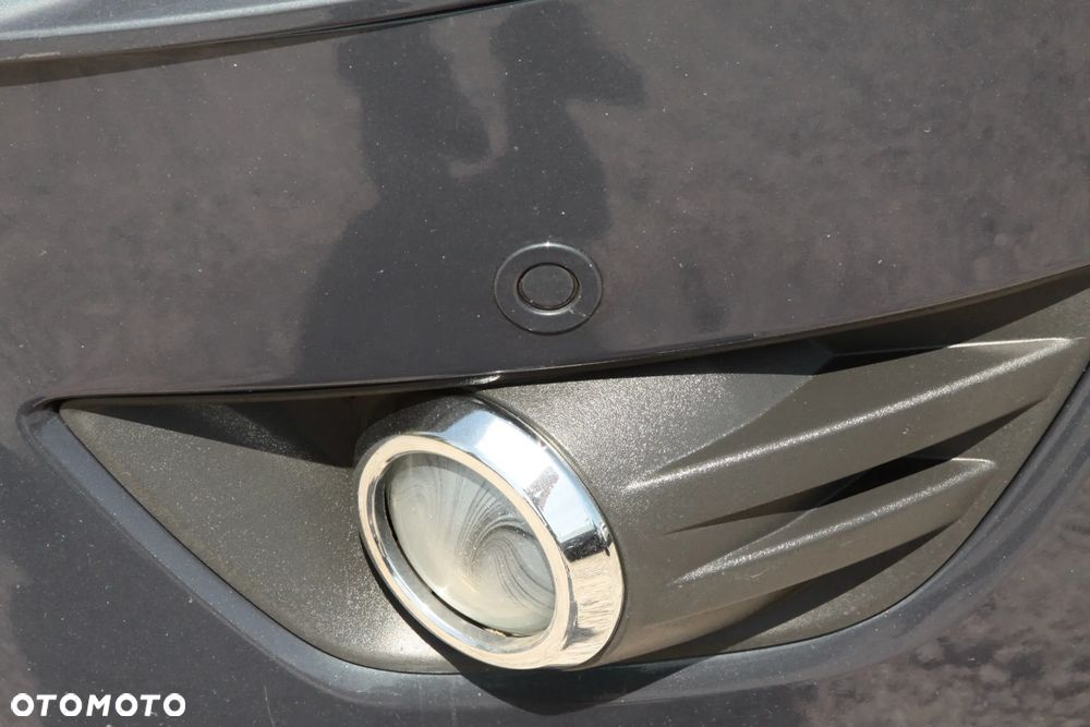Ford Kuga 2.0 TDCi 2x4 Titanium - 17