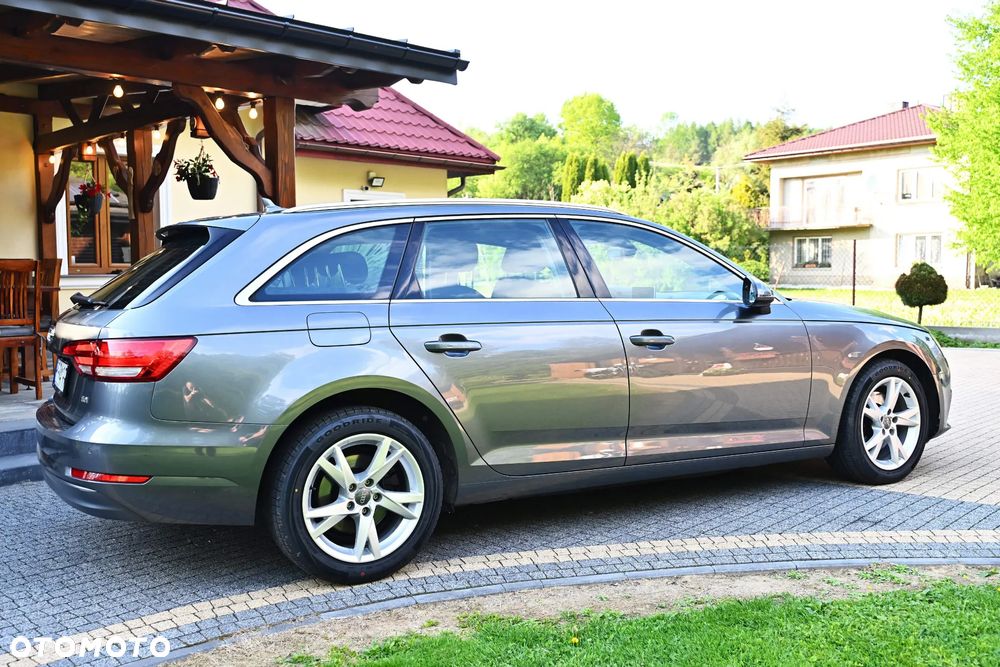 Audi A4 Avant 2.0 TDI Sport S tronic - 4